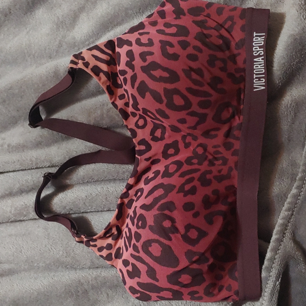 Victoria's Secret Sports Bra, Pink leopard Printz Size 36D